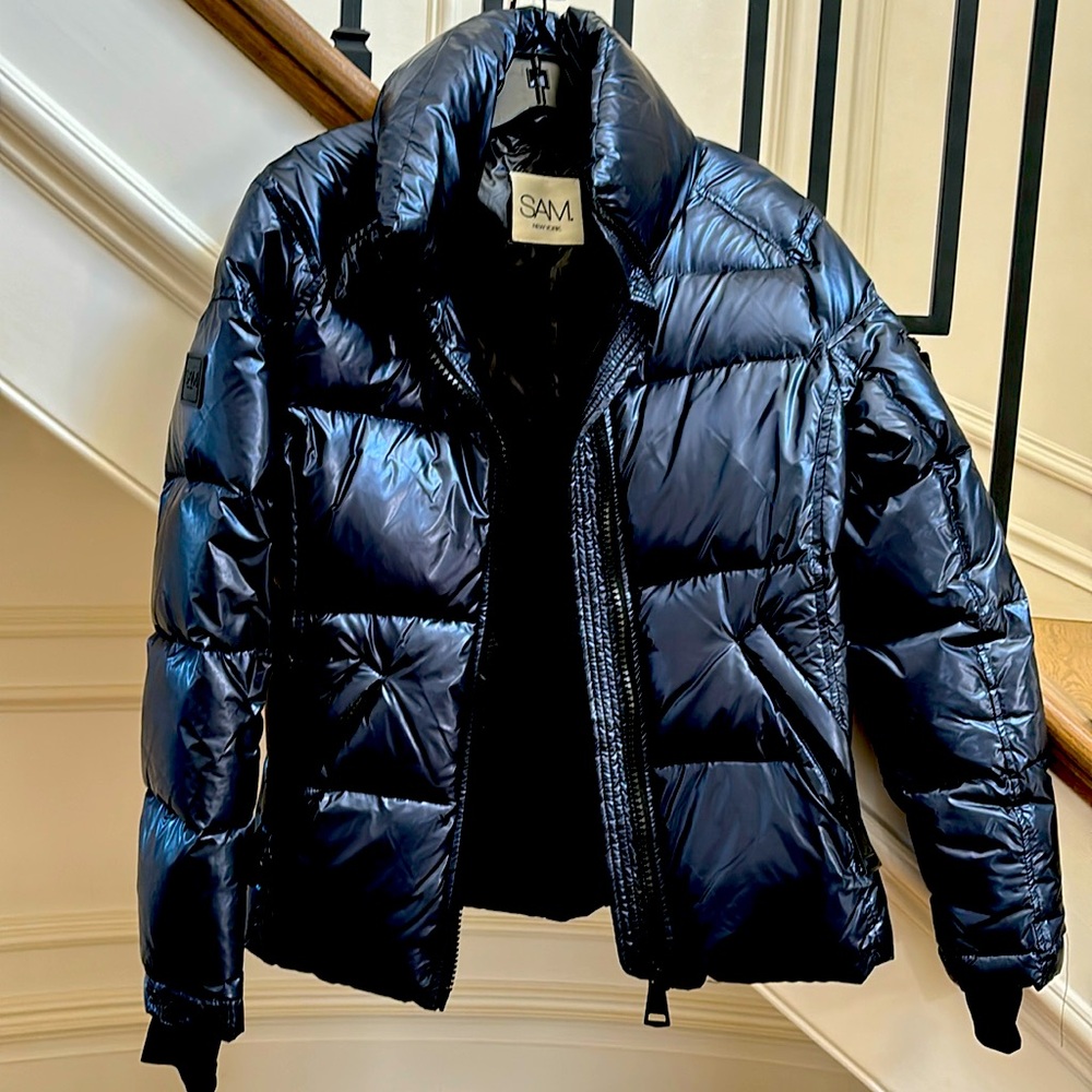 Virtually brand new SAM puffer! Super warm!